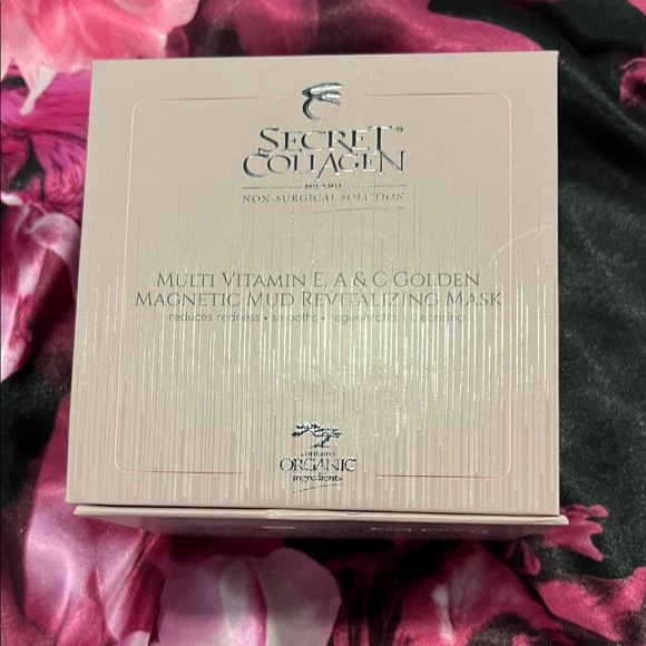 Secret Collagen Multi Vitamin Revitalizing Mask